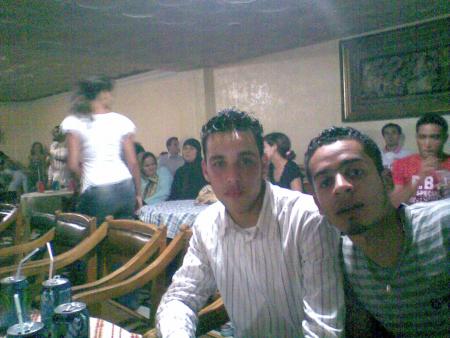 raha nayeda fu cafe l abedi fi jedida